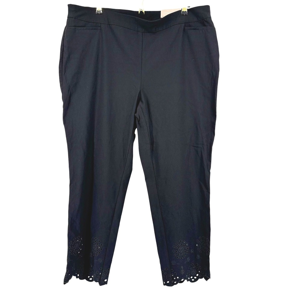 Chicos So Slimming Brigitte Slim Leg Crop Pants Eyelet Hem Black Sz 4 (2XL) NEW